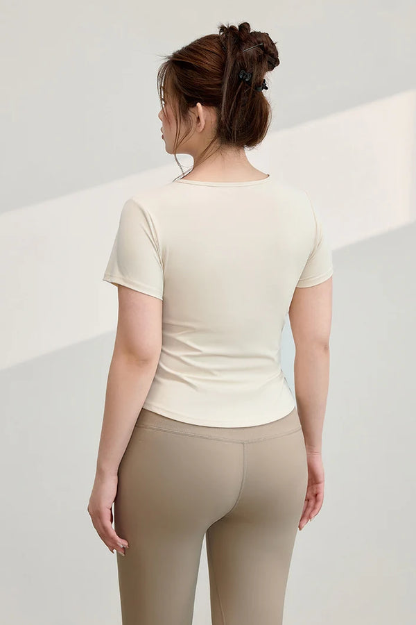 Women’s Plus Size Yoga T-Shirt – Built-In Chest Pad, Flattering Fit & Breathable Nylon