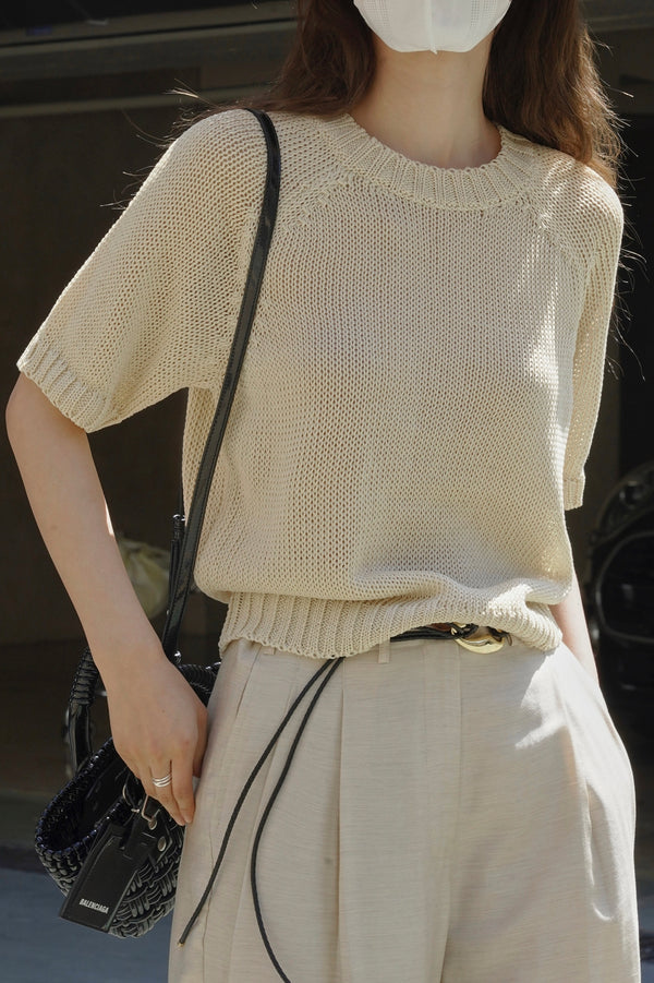 Round Collar Knit Top