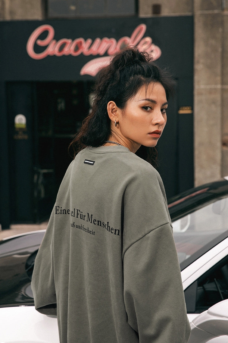 Retro American Graphic Crew Neck Sweatshirt – Oversized Pullover