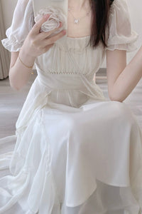 Feminine Flowy Maxi Dress