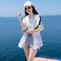 Women’s Colorblock Lightweight Sun Protection Jacket – Breathable, Wind-Resistant, Stylish Layering Piece