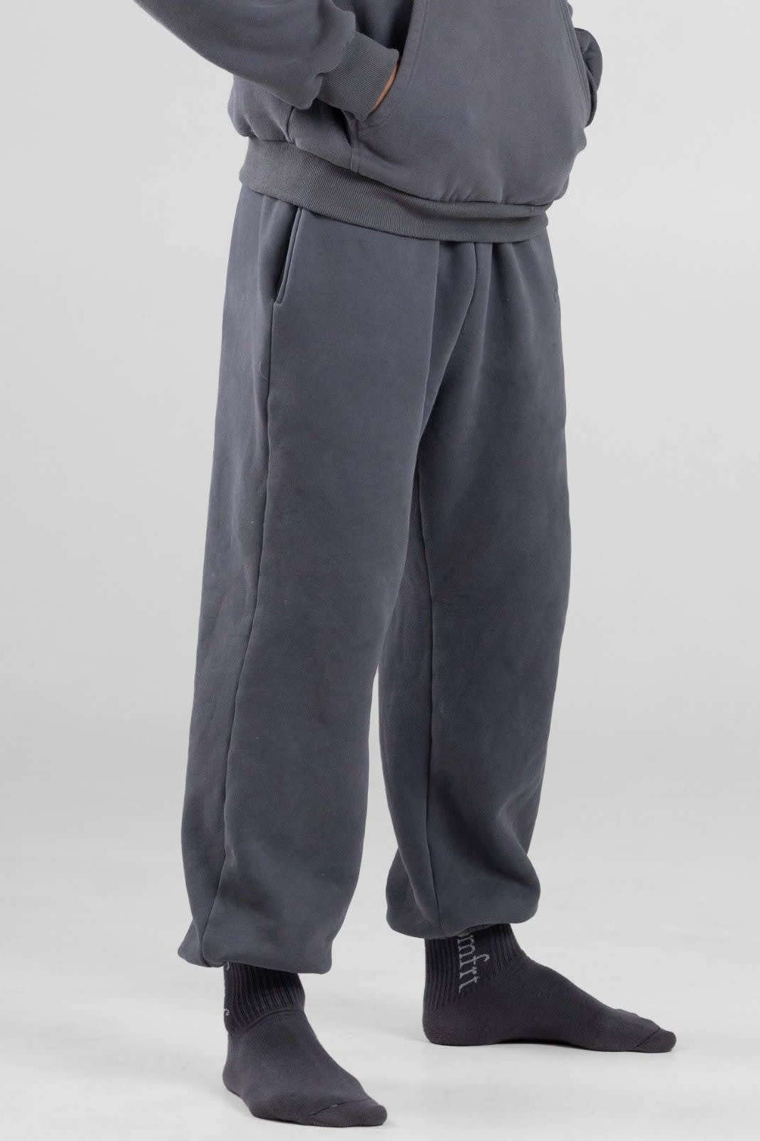 Embroidered Sweatpants – Cozy Fall Lounge Suit