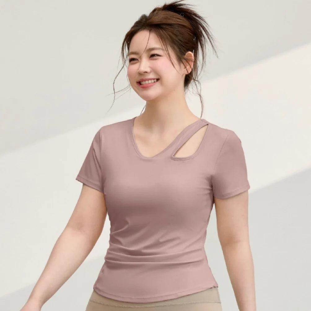Women’s Plus Size Yoga T-Shirt – Built-In Chest Pad, Flattering Fit & Breathable Nylon