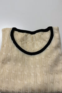 Twisted Pattern Round-Neck Sweater