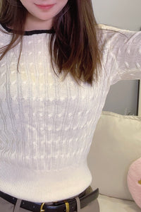 Twisted Pattern Round-Neck Sweater