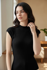 Slim-fit Wool Knit Top