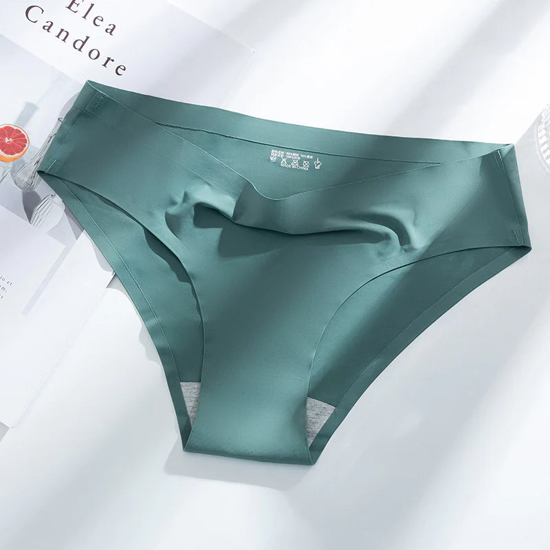 Seamless Ice Silk Cooling Underwear – High-Stretch & Antibacterial Panties for Ultimate Comfort