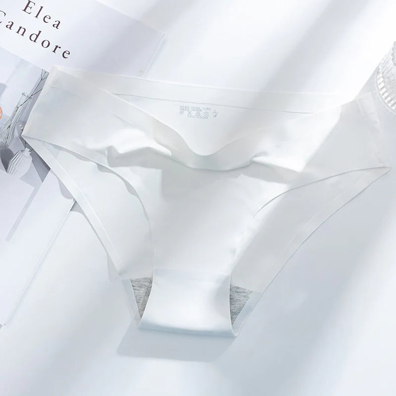Seamless Ice Silk Cooling Underwear – High-Stretch & Antibacterial Panties for Ultimate Comfort