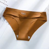 Seamless Ice Silk Cooling Underwear – High-Stretch & Antibacterial Panties for Ultimate Comfort