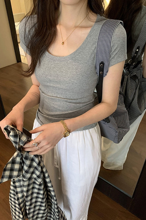 U-Neck Slim Fit Short Sleeve T-Shirt